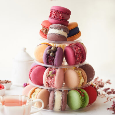 Small Tower 25 macarons
