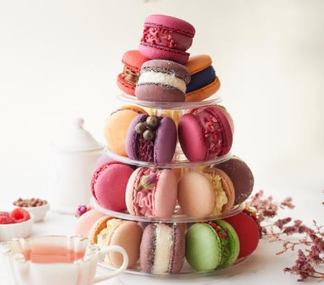 Small Tower 25 macarons